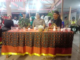 Babinsa Koramil 0816/12 Prambon monitoring Lomba Musik Patrol