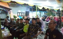 Babinsa Pelda Khoiri hadiri gebyar seni HUT RI ke 74 Desa Ponokawan
