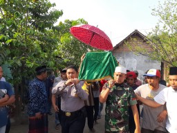 Anggota Koramil 0816/08 Jabon Laksanakan Takziah warga binaannya