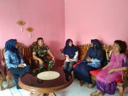 Babinsa & Puskesmas Buduran mendata dan pengobatan gangguan jiwa