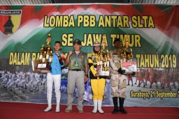SMA HangTuah 5 dan Kodim 0816/Sidoarjo Raih Juara 1 Lomba PBB se-Jatim