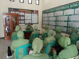 Silaturahmi anggota Persit 0816/04 Porong