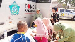 Puluhan warga binaan Koramil Krian sumbangkan darah dalam TMMD