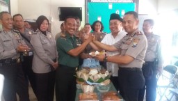 Danramil dikejutkan dengan kedatangan Kapolsek Tanggulangin