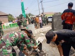 Ini Bukti Kekompakan Warga Dengan Tim Satgas TMMD