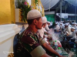 Babinsa Koramil 0816/16 waru hadiri peringatan Maulidurrasul Muhammad