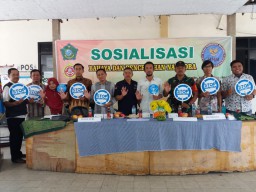 Babinsa koramil0816/10 Balongbendo hadiri Sosialisasi Bahaya Narkoba