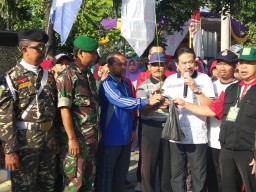 Guyup Rukun Jalan Sehat dan Baksos Bersama Babinsa Ramil Sukodono