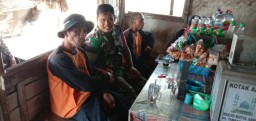 Keakraban Babinsa Desa Kupang Jabon bersama warga Binaannya