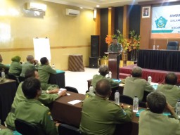 Danramil 0816/13 Wonoayu Beri Pembekalan Pada Anggota Linmas