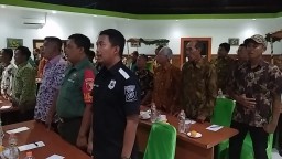 Babinsa Desa Kupang Menghadiri Kegiatan Pelatihan Untuk Aparatur