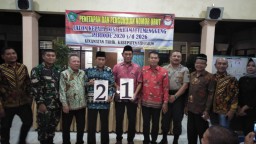 Babinsa Ramil 0816/11 Tarik hadiri Penentapan No Kades Kramatemenggung