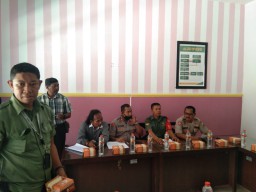 Sertu Nursandi Hadiri Rakor Pra eksekusi Lahan dan bangunan di wilayah