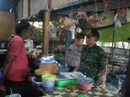 Danramil'07/Krembung Laksanakan Sosialisasi Penyebaran Covid 19