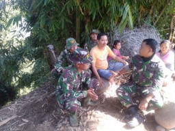 Satgas TMMD Istirahat Siang Sambil Nikmati Indahnya Alam Tlogosari