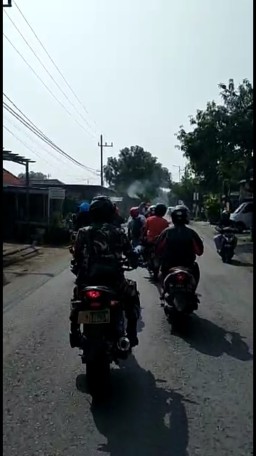 KORAMIL SEDATI DAN INSTANSI TERKAIT ADAKAN PENYEMPROTAN DISINFEKTAN
