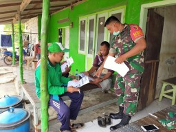 Babinsa Dan Tim Puskesmas Jabon Adakan Penyemprotan Desinfektan