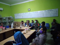 Babinsa Sidokepung hadiri Rakor Sosialisasi edukasi penyebaran covid19