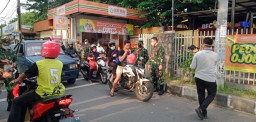 Dandim 0816/Sidoarjo bagikan Masker di wilayah Buduran