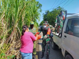 Dampak Covid-19, Koramil 0816/08 Jabon Salurkan Sembako Kepada warga