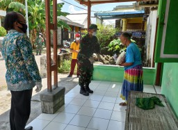 Bentuk Koramil 12/Prambon peduli pada warga terdampak pandemi covid19
