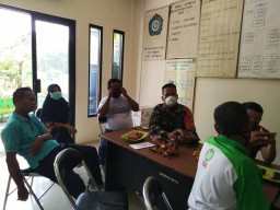 Babinsa Koramil 08 Jabon Paparkan Cara Pencegahan Covid-19 ke Warga