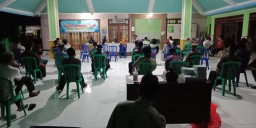 Babinsa Koramil 0816/11 Tarik hadiri rakor persiapan PSBBdi Ds. Njati