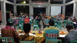 Babinsa Koramil 0816/12 Prambon hadiri rapat penetapan penerima BLT