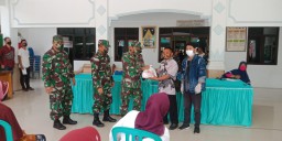 Perusahaan djarum Super bersama kodim 0816 melaksanakan giat baksos