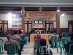Intensifkan Pembagian BLT Tepat Sasaran, Babinsa Koramil 11 Tarik