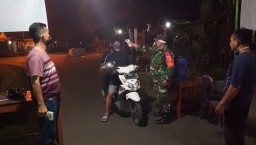 Babinsa Desa Tanjek Wagir Laksanakan Check Point di Desa Binaan