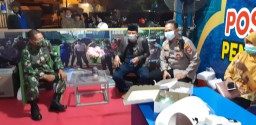 Koramil 0816/14 Taman Ikut Serta Dalam Pengamanan Pos PSBB
