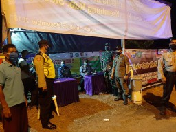 Sertu I Nengah Laksanakan Patroli Check Point di Desa wilayah krembung