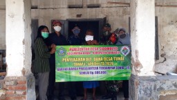 Babinsa Serma Ach. Saifi terjun langsung dampingi penyaluran BLT DD
