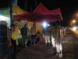 Pelda Nur H melaksanakan Patroli Chek Ponit PSBB III bersama Polsek