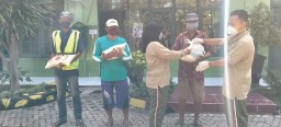 Koramil 0816/01 Sidoarjo wujudkan peduli sesama dengan Jumat Berkah