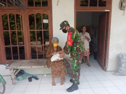 Koramil 0816/12 Prambon bergerak bantu kesulitan warga binaan