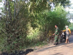 Danramil 0816/07 Krembung Laksanakan Komsos Dengan Warga Ds Tambakrejo
