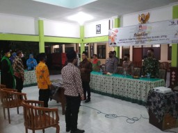 Danramil 0816/07 Krembung Hadiri Pelantikan PPK dan PPS Secara Daring
