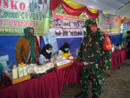 Anggota Ramil 0816/07 Krembung Ikut Ramaikan Lounching kampung tangguh