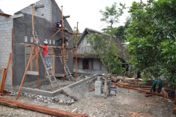Almarhum Kanidi Dapat Rumah Baru, Ini Tanggapan Istrinya