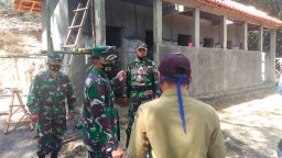 Dansatgas Puji Kerjasama Satgas Dan Warga Kerjakan MCK Umum