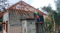 Tak Ada Kata Lelah untuk Mencetak Keimanan Warga