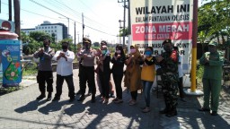 KUNJUNGAN DANRAMIL 0816/16 WARU KE KLUSTER COVID-19 RW 12 DESA WARU