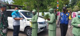 Ibu Persit Koramil 17 Gedangan Turut bantu Program Jatim Bermasker