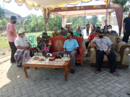 Kepedulian Babinsa Prambon terhadap warga dan Desa binaannya