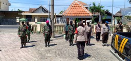 Koramil 0816/13 Wonoayu laksanakan operasi protokol kesehatan di desa