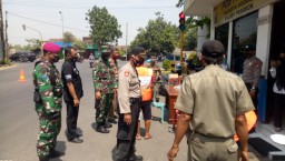 Forkopimka Prambon gelar Operasi Tertib Masker cegah penyebaran Corona