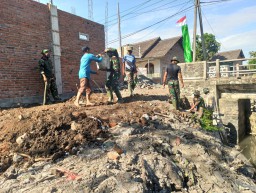 Warga Kedungkembar bersyukur adanya pembangunan plensengan jembatan