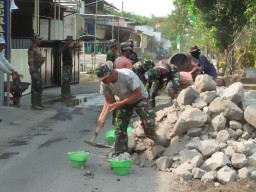 Satgas TMMD ke 109 Kodim 0816/Sidoarjo, tanpa mengenal lelah bekerja